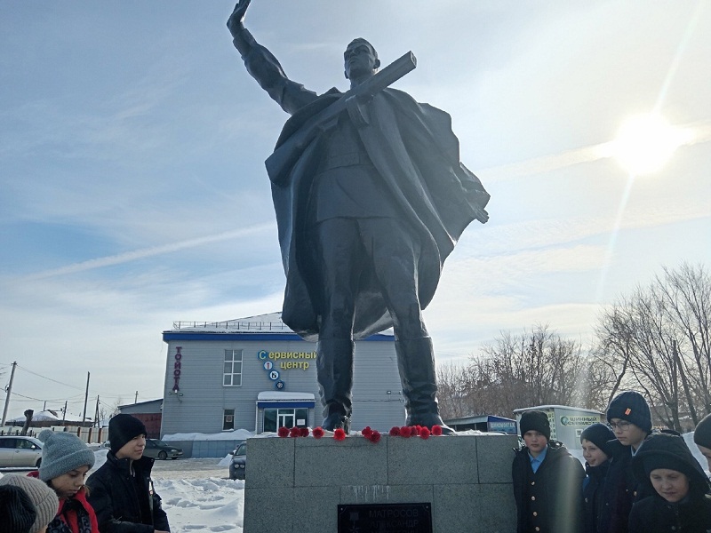 Патриотический час «Подвигу жить в веках».